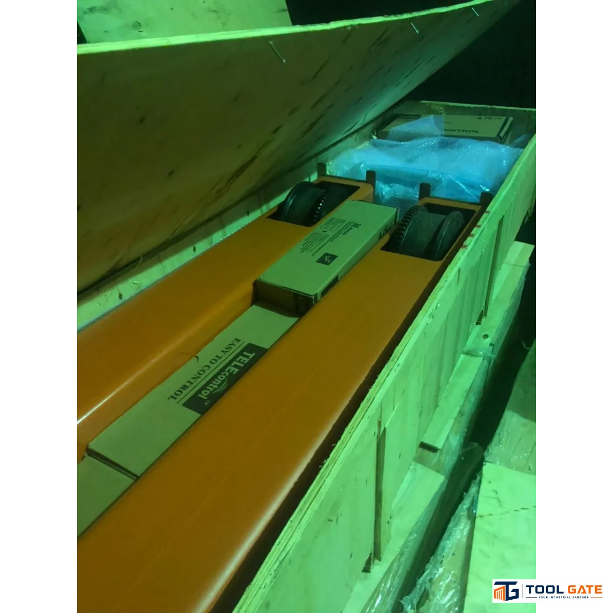 ونش رفع كهرباء جنزير 6 حركات حمولة 5 طن انجليزي HITCH HICTOOR SHK-AM-050-2S بسرعة رفع 2.8 متر/دقيقة