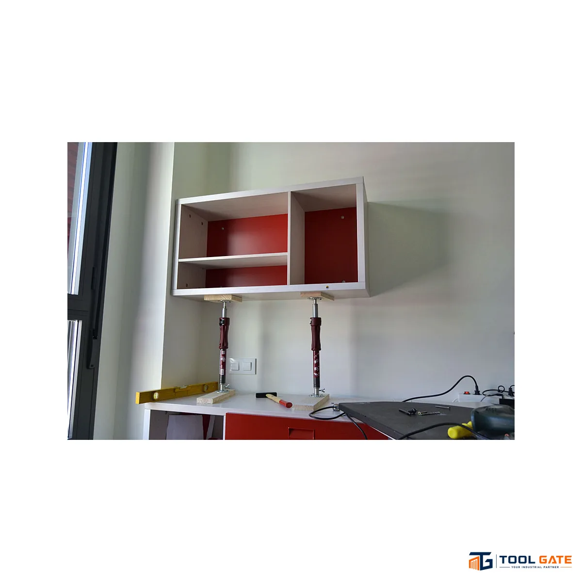 يد مساعدة تلسكوبية PIHER MAXIProp P4 Telescopic Support Prop بطول قابل للضبط من 200 إلى 375 سم – موديل 34004