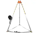حامل انقاذ ثلاثي ترايبود مزود بونش يدوي 20 متر هيتش هيكتور انجليزي RESCUE TRIPOD WITH HAND WINCH